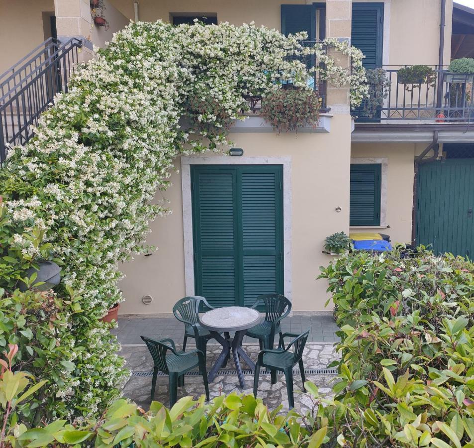 Tana Per Gli Ospiti Apartment Terni Exterior foto